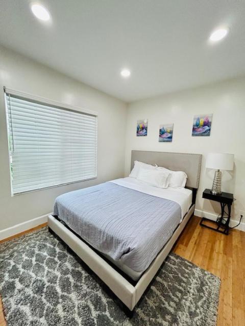 Gated Contemporary 3 Bedroom - 2 Bathroom Home In South La Plus Parking Los Angeles Exteriér fotografie